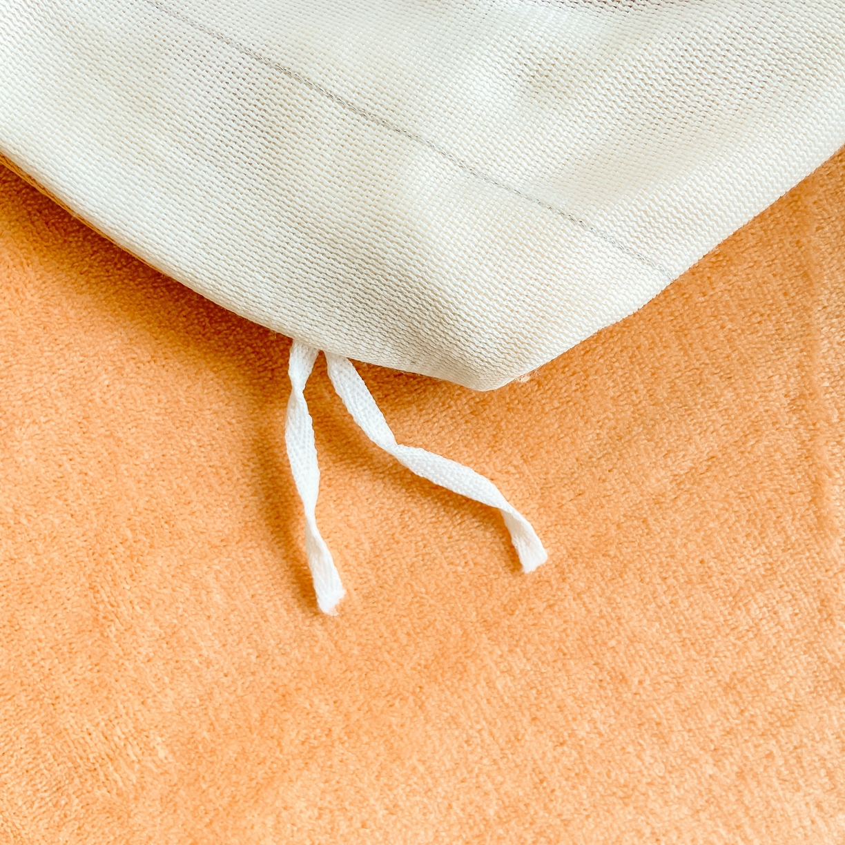 91家纺网 家纺一手货源 找家纺 阿亮家纺 2025新款高克重大包边菠萝格牛奶绒活性印染四件套 夏日礼盒