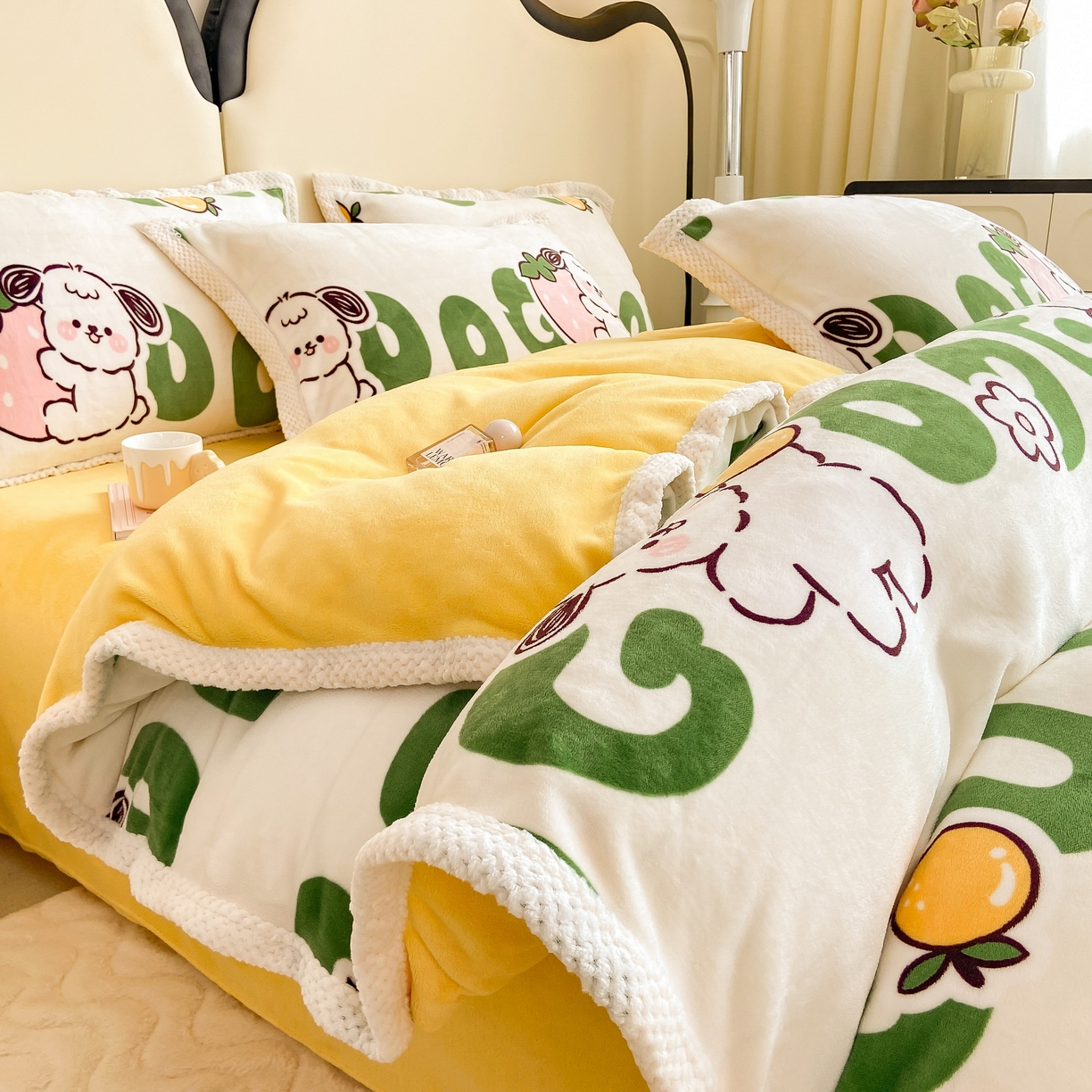 阿亮家纺 2025新款高克重大包边菠萝格牛奶绒活性印染四件套 幸运狗狗