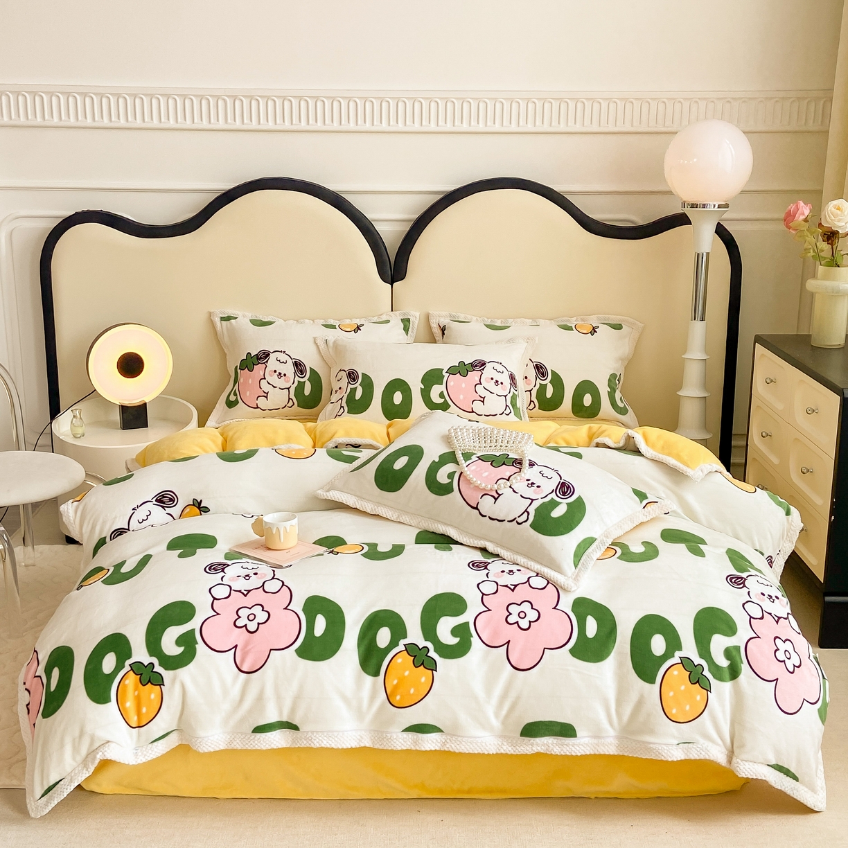 91家纺网 家纺一手货源 找家纺 阿亮家纺 2025新款高克重大包边菠萝格牛奶绒活性印染四件套 幸运狗狗