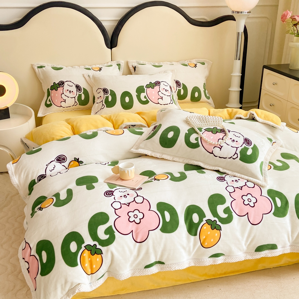 91家纺网 家纺一手货源 找家纺 阿亮家纺 2025新款高克重大包边菠萝格牛奶绒活性印染四件套 幸运狗狗