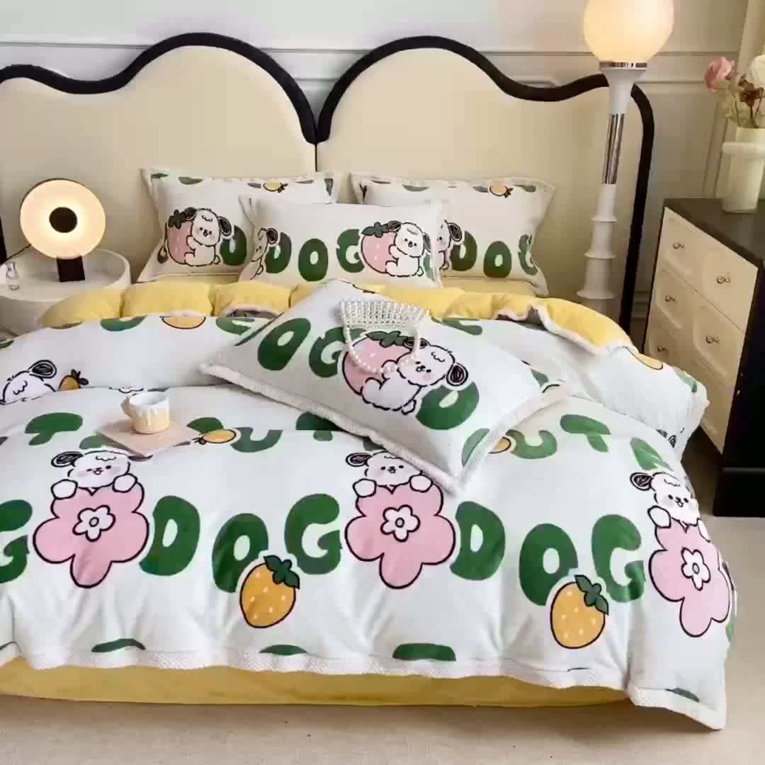 91家纺网 家纺一手货源 找家纺 阿亮家纺 2025新款高克重大包边菠萝格牛奶绒活性印染四件套 幸运狗狗