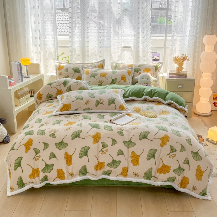 91家纺网 家纺一手货源 找家纺 阿亮家纺 2025新款高克重大包边菠萝格牛奶绒活性印染四件套 银杏叶