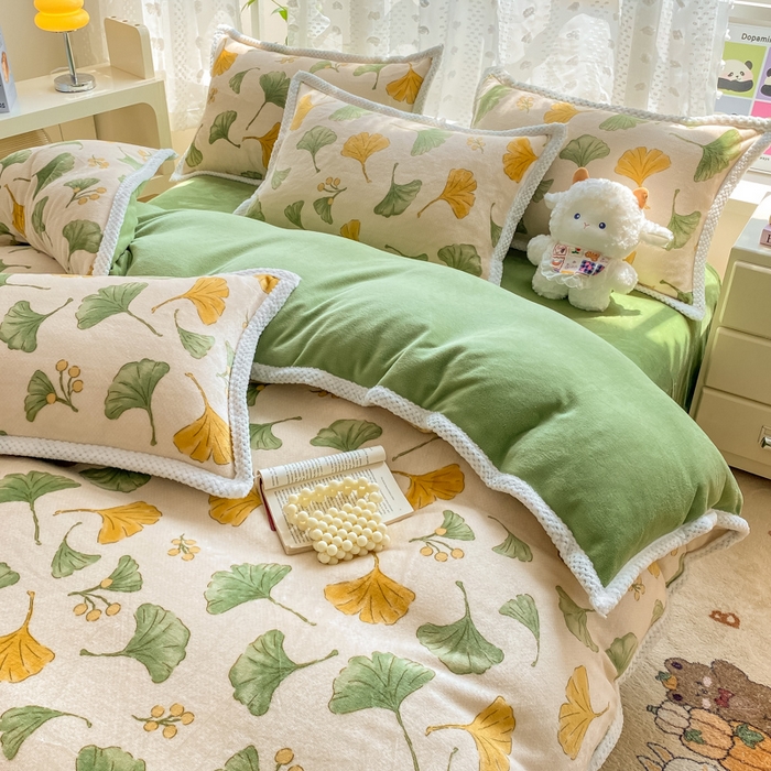 91家纺网 家纺一手货源 找家纺 阿亮家纺 2025新款高克重大包边菠萝格牛奶绒活性印染四件套 银杏叶