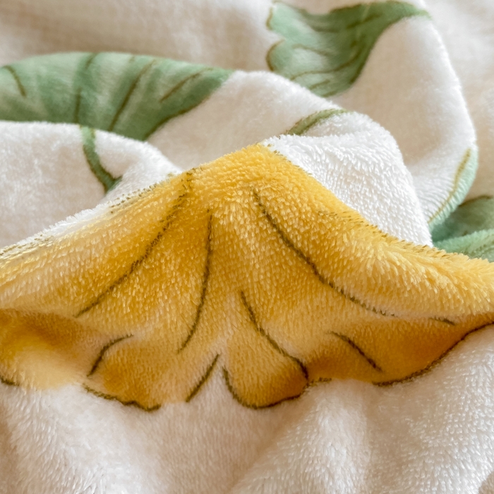 91家纺网 家纺一手货源 找家纺 阿亮家纺 2025新款高克重大包边菠萝格牛奶绒活性印染四件套 银杏叶