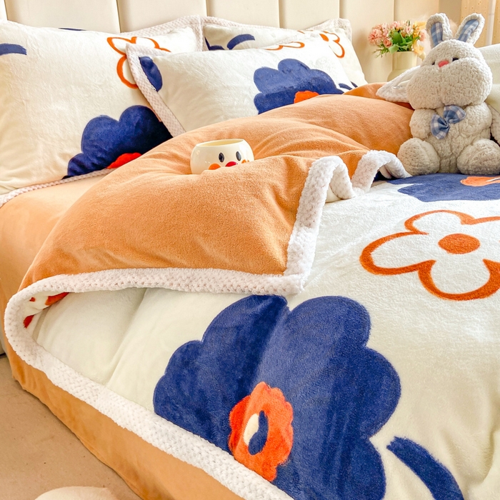 91家纺网 家纺一手货源 找家纺 阿亮家纺 2025新款高克重大包边菠萝格牛奶绒活性印染四件套 悠然清香