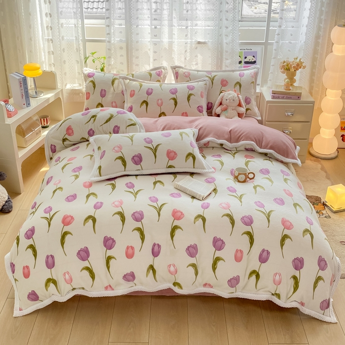 91家纺网 家纺一手货源 找家纺 阿亮家纺 2025新款高克重大包边菠萝格牛奶绒活性印染四件套 郁金香