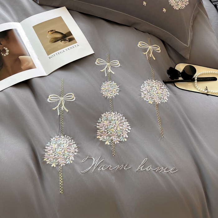 91家纺网 家纺一手货源 找家纺 韩后家纺 2025新款亲肤舒适纯色刺绣四件套-水墨青花系列 水墨青花-火山灰