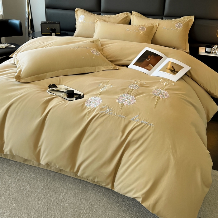 91家纺网 家纺一手货源 找家纺 韩后家纺 2025新款亲肤舒适纯色刺绣四件套-水墨青花系列 水墨青花-姜黄色