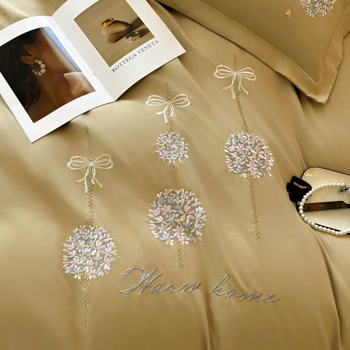 91家纺网 家纺一手货源 找家纺 韩后家纺 2025新款亲肤舒适纯色刺绣四件套-水墨青花系列 水墨青花-姜黄色