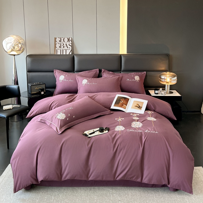 91家纺网 家纺一手货源 找家纺 韩后家纺 2025新款亲肤舒适纯色刺绣四件套-水墨青花系列 水墨青花-流光紫