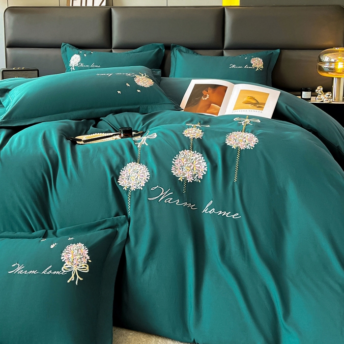 91家纺网 家纺一手货源 找家纺 韩后家纺 2025新款亲肤舒适纯色刺绣四件套-水墨青花系列 水墨青花-摩卡绿