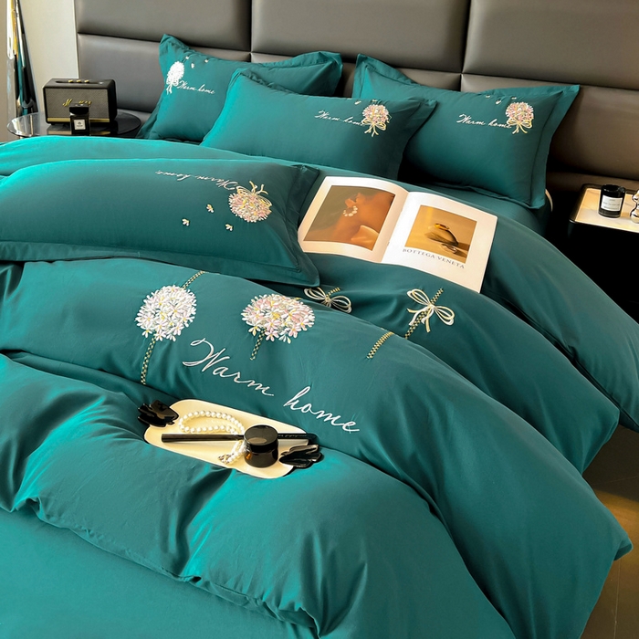 91家纺网 家纺一手货源 找家纺 韩后家纺 2025新款亲肤舒适纯色刺绣四件套-水墨青花系列 水墨青花-摩卡绿