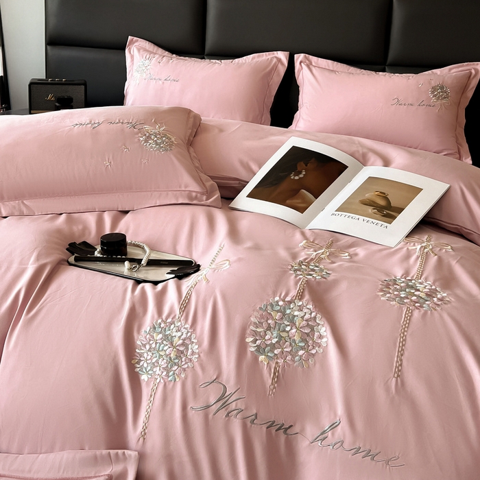 91家纺网 家纺一手货源 找家纺 韩后家纺 2025新款亲肤舒适纯色刺绣四件套-水墨青花系列 水墨青花-浅粉