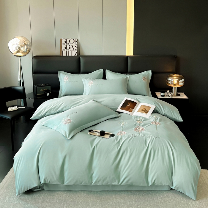 91家纺网 家纺一手货源 找家纺 韩后家纺 2025新款亲肤舒适纯色刺绣四件套-水墨青花系列 水墨青花-浅石蓝