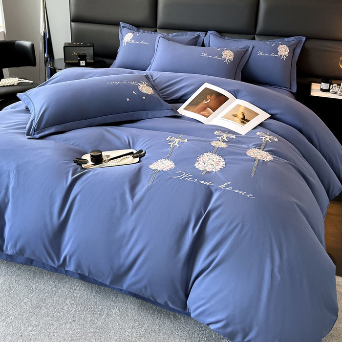 91家纺网 家纺一手货源 找家纺 韩后家纺 2025新款亲肤舒适纯色刺绣四件套-水墨青花系列 水墨青花-天空蓝
