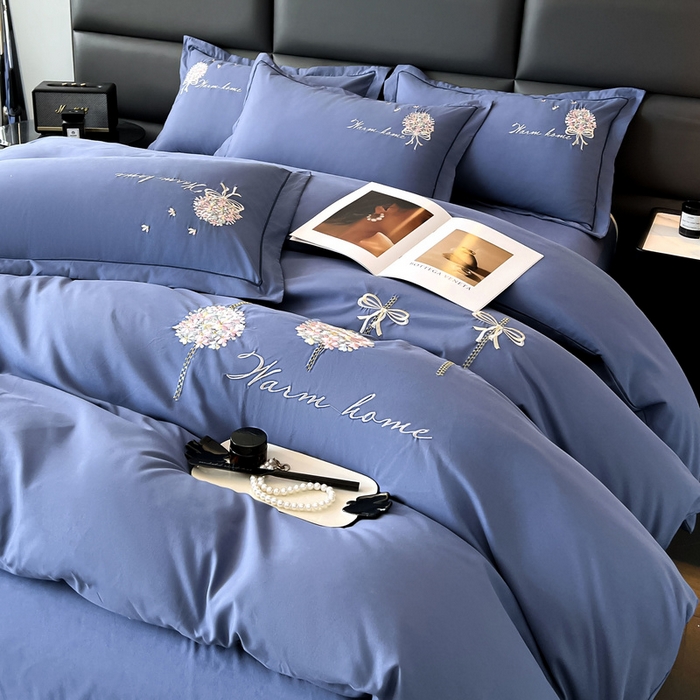 91家纺网 家纺一手货源 找家纺 韩后家纺 2025新款亲肤舒适纯色刺绣四件套-水墨青花系列 水墨青花-天空蓝