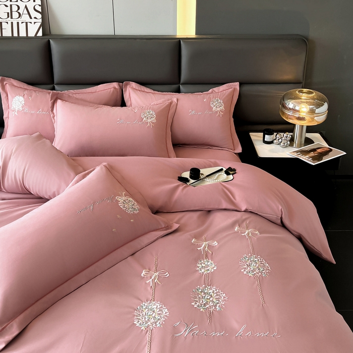 91家纺网 家纺一手货源 找家纺 韩后家纺 2025新款亲肤舒适纯色刺绣四件套-水墨青花系列 水墨青花-相思粉