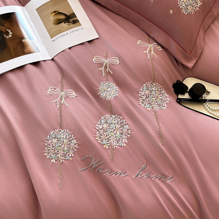 91家纺网 家纺一手货源 找家纺 韩后家纺 2025新款亲肤舒适纯色刺绣四件套-水墨青花系列 水墨青花-相思粉