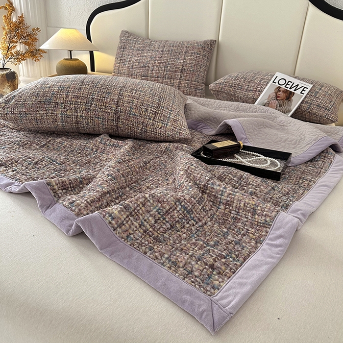 91家纺网 家纺一手货源 找家纺 大渔生活 2025新款高克重牛奶绒夹棉床盖单床盖床盖单件 小相思