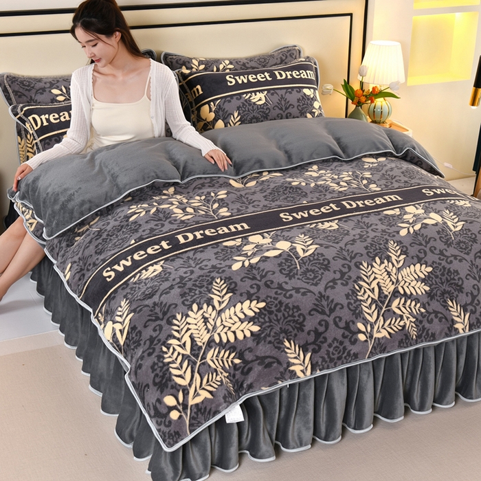 91家纺网 家纺一手货源 找家纺 绒品壹家  2025新款电商直播爆款高克重5斤牛奶绒金貂绒印花床裙款三件套四件套 发财树