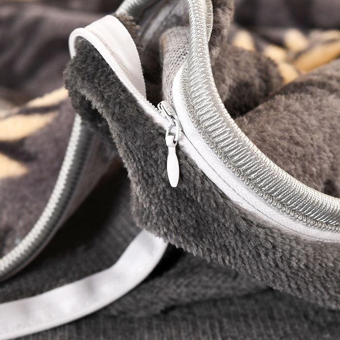 91家纺网 家纺一手货源 找家纺 绒品壹家  2025新款电商直播爆款高克重5斤牛奶绒金貂绒印花床裙款三件套四件套 发财树