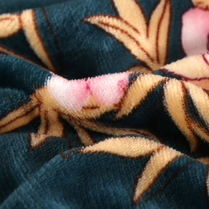 91家纺网 家纺一手货源 找家纺 绒品壹家  2025新款电商直播爆款高克重5斤牛奶绒金貂绒印花床裙款三件套四件套 花好月圆