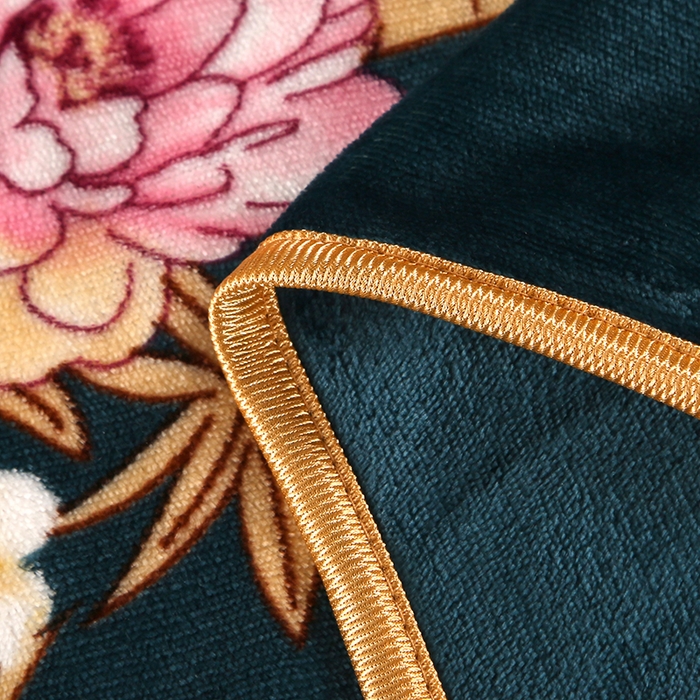 91家纺网 家纺一手货源 找家纺 绒品壹家  2025新款电商直播爆款高克重5斤牛奶绒金貂绒印花床裙款三件套四件套 花好月圆