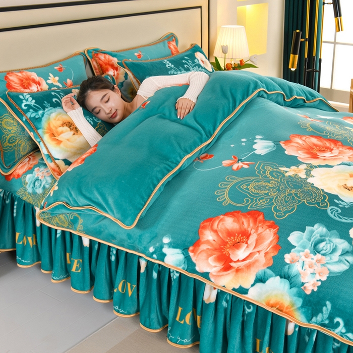 91家纺网 家纺一手货源 找家纺 绒品壹家  2025新款电商直播爆款高克重5斤牛奶绒金貂绒印花床裙款三件套四件套 花开富贵