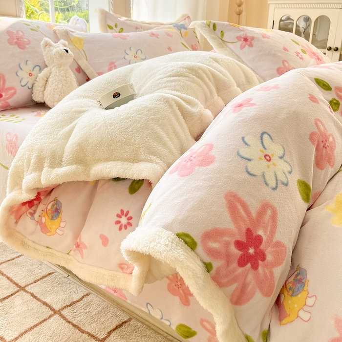 娜朵家纺 2025新款加厚包边羊羔绒印花四件套 花花世界