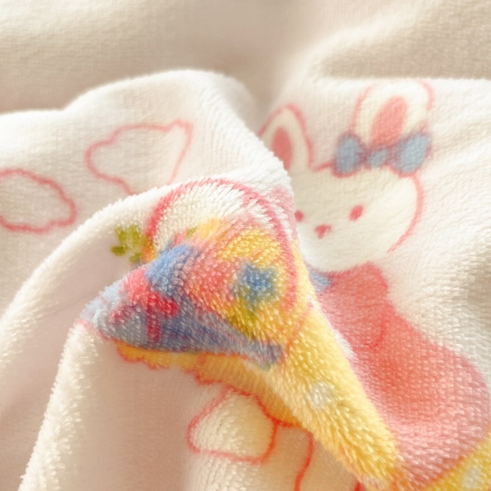 91家纺网 家纺一手货源 找家纺 娜朵家纺 2025新款加厚包边羊羔绒印花四件套 花花世界