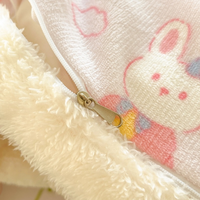 91家纺网 家纺一手货源 找家纺 娜朵家纺 2025新款加厚包边羊羔绒印花四件套 花花世界