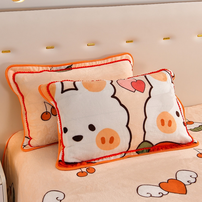 91家纺网 家纺一手货源 找家纺 绒品壹家  2025新款电商直播爆款高克重5斤牛奶绒金貂绒印花床裙款三件套四件套 钱兔似锦