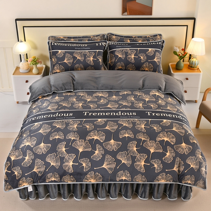 91家纺网 家纺一手货源 找家纺 绒品壹家  2025新款电商直播爆款高克重5斤牛奶绒金貂绒印花床裙款三件套四件套 相伴一生