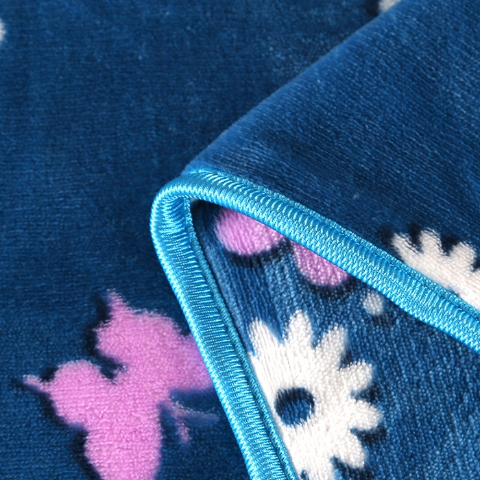 91家纺网 家纺一手货源 找家纺 绒品壹家  2025新款电商直播爆款高克重5斤牛奶绒金貂绒印花床裙款三件套四件套 一见倾心 蓝