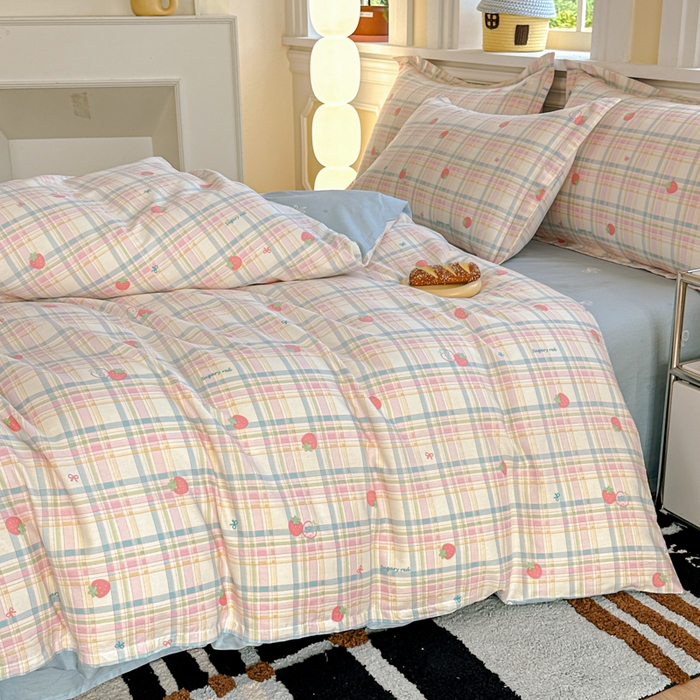 91家纺网 家纺一手货源 找家纺 帛织澜  2025新款全棉喷气12868系列纯棉四件套 草莓派