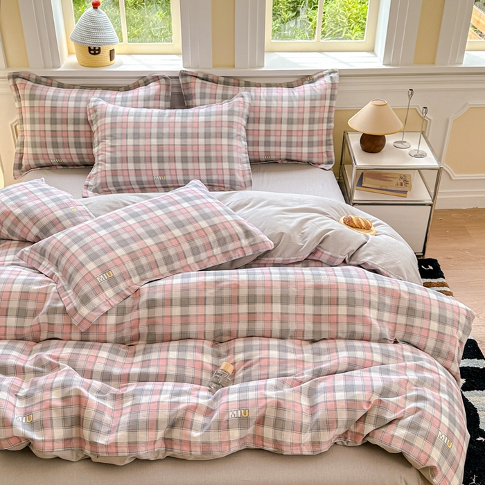 91家纺网 家纺一手货源 找家纺 帛织澜  2025新款全棉喷气12868系列纯棉四件套 木几小格