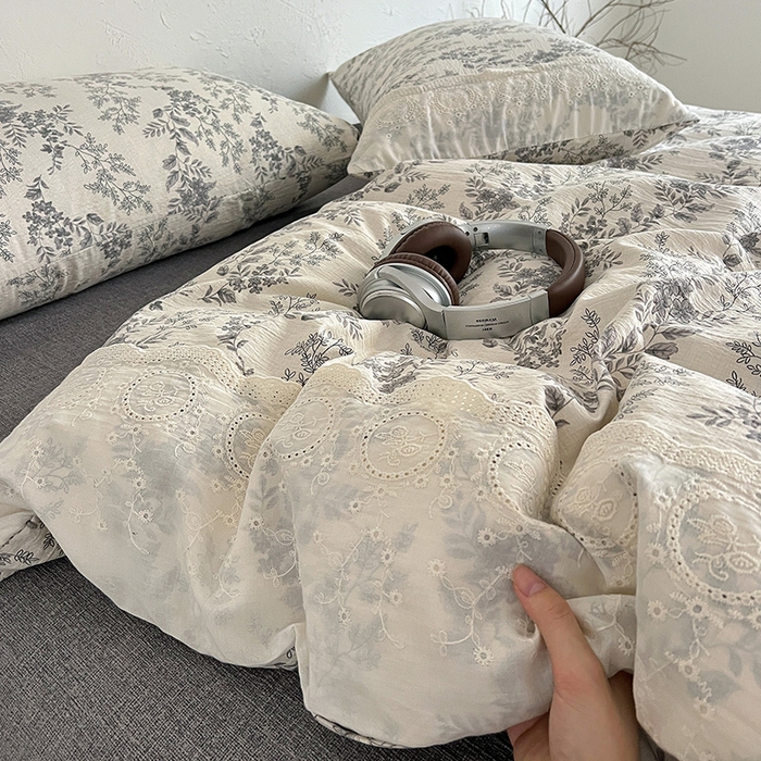 91家纺网 家纺一手货源 找家纺 富米莱（原臻工厂） 2025秋冬新品A类高克重亚麻复古全棉花边侘寂风原麻系列 欧若拉