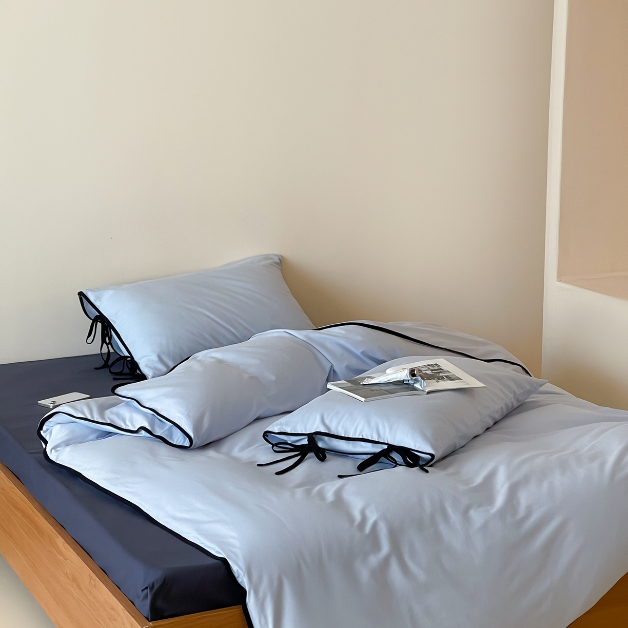 91家纺网 家纺一手货源 找家纺 尺素 2025新款纯色纯棉简约韩式ins风四件套民宿风全棉被套棉床单双人被套加大床单1.8纯色床笠 夏至-藏青