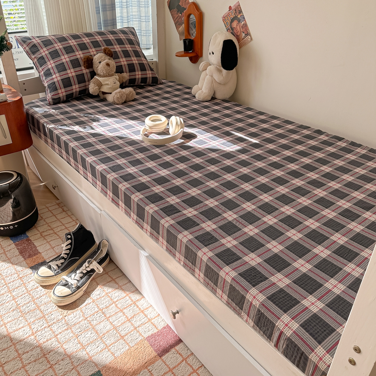 91家纺网 家纺一手货源 找家纺 韩巢家纺 2025新款上下铺双层纱学生宿舍寝室格子复古风床笠单件高低床防滑床单床套 幻夜