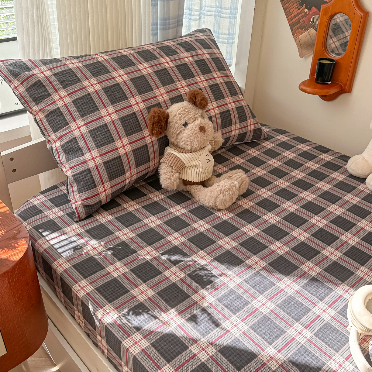 91家纺网 家纺一手货源 找家纺 韩巢家纺 2025新款上下铺双层纱学生宿舍寝室格子复古风床笠单件高低床防滑床单床套 幻夜