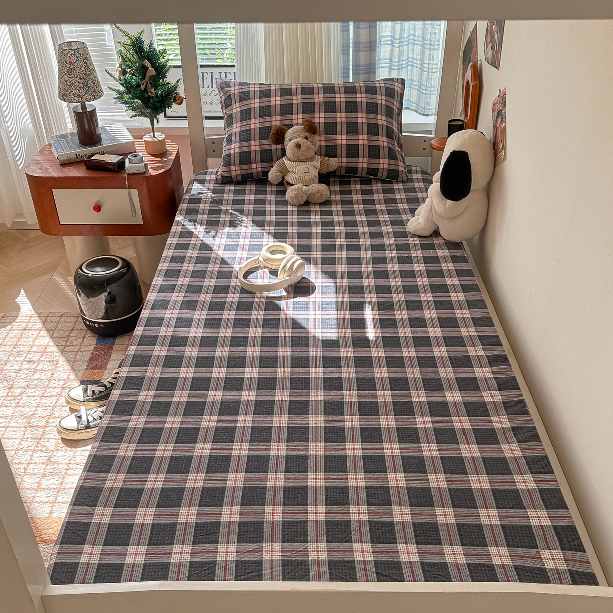 91家纺网 家纺一手货源 找家纺 韩巢家纺 2025新款上下铺双层纱学生宿舍寝室格子复古风床笠单件高低床防滑床单床套 幻夜