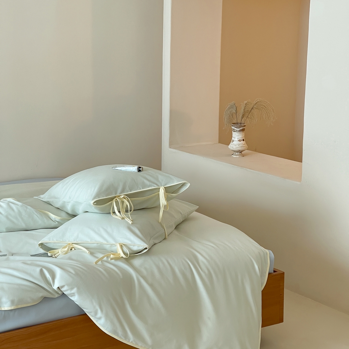 91家纺网 家纺一手货源 找家纺 尺素 2025新款纯色纯棉简约韩式ins风四件套民宿风全棉被套棉床单双人被套加大床单1.8纯色床笠 薄荷-浅蓝