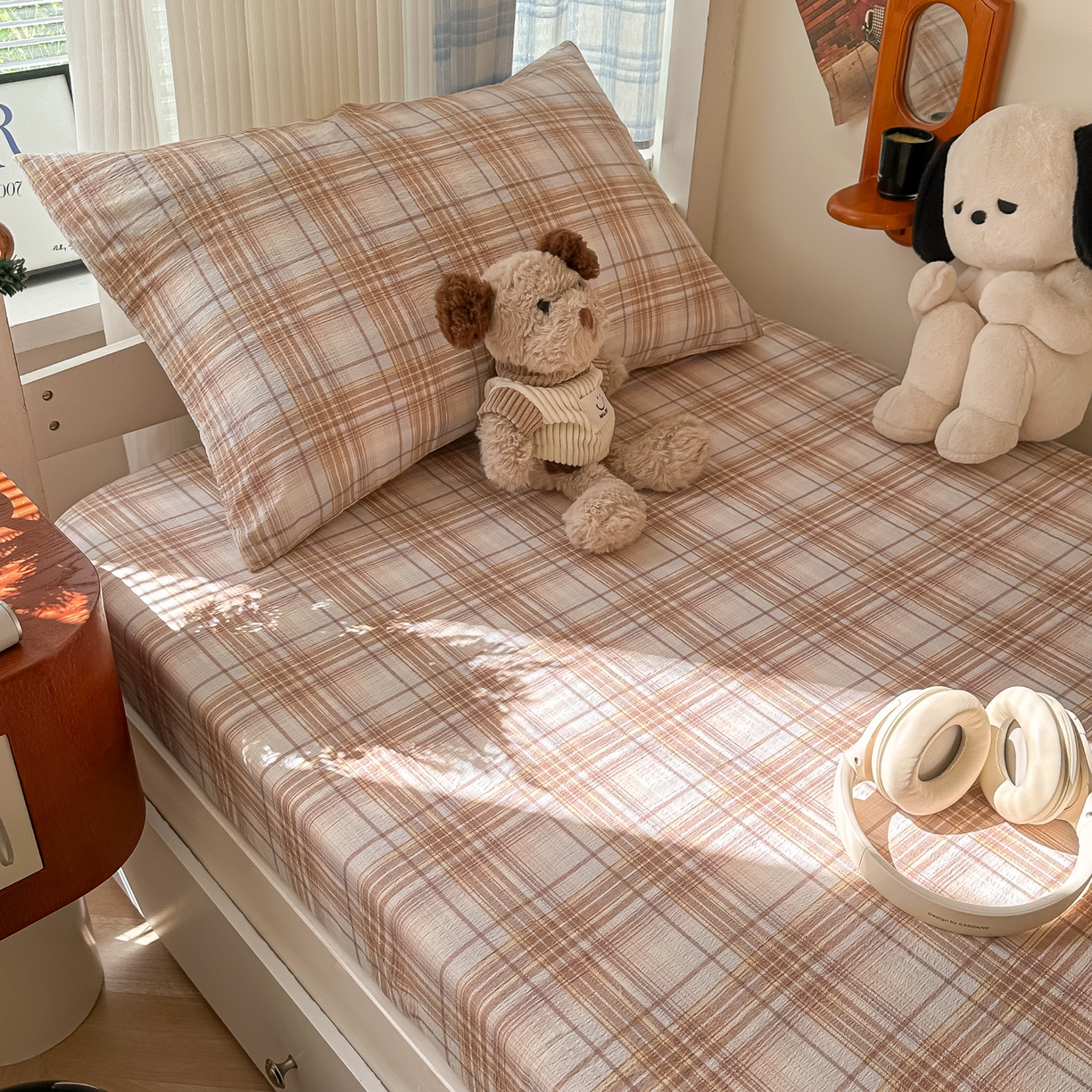 91家纺网 家纺一手货源 找家纺 韩巢家纺 2025新款上下铺双层纱学生宿舍寝室格子复古风床笠单件高低床防滑床单床套 鹿灵