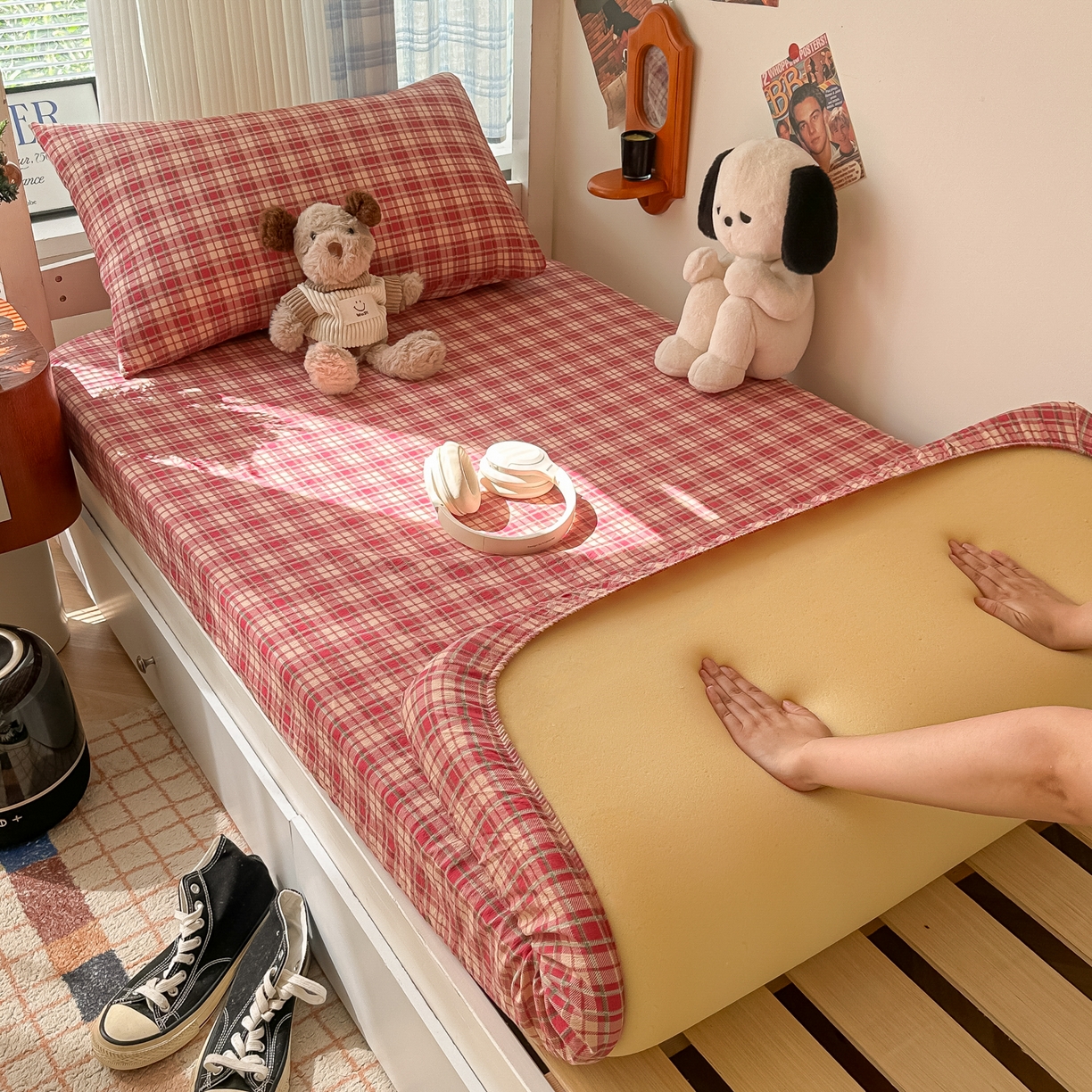 91家纺网 家纺一手货源 找家纺 韩巢家纺 2025新款上下铺双层纱学生宿舍寝室格子复古风床笠单件高低床防滑床单床套 圣诞