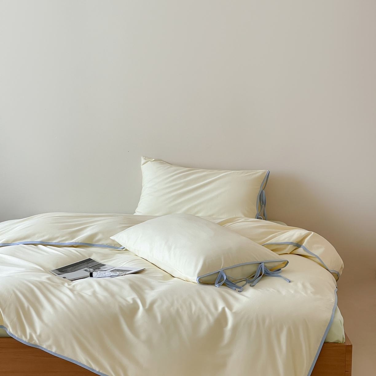 91家纺网 家纺一手货源 找家纺 尺素 2025新款纯色纯棉简约韩式ins风四件套民宿风全棉被套棉床单双人被套加大床单1.8纯色床笠 奶油-芝士