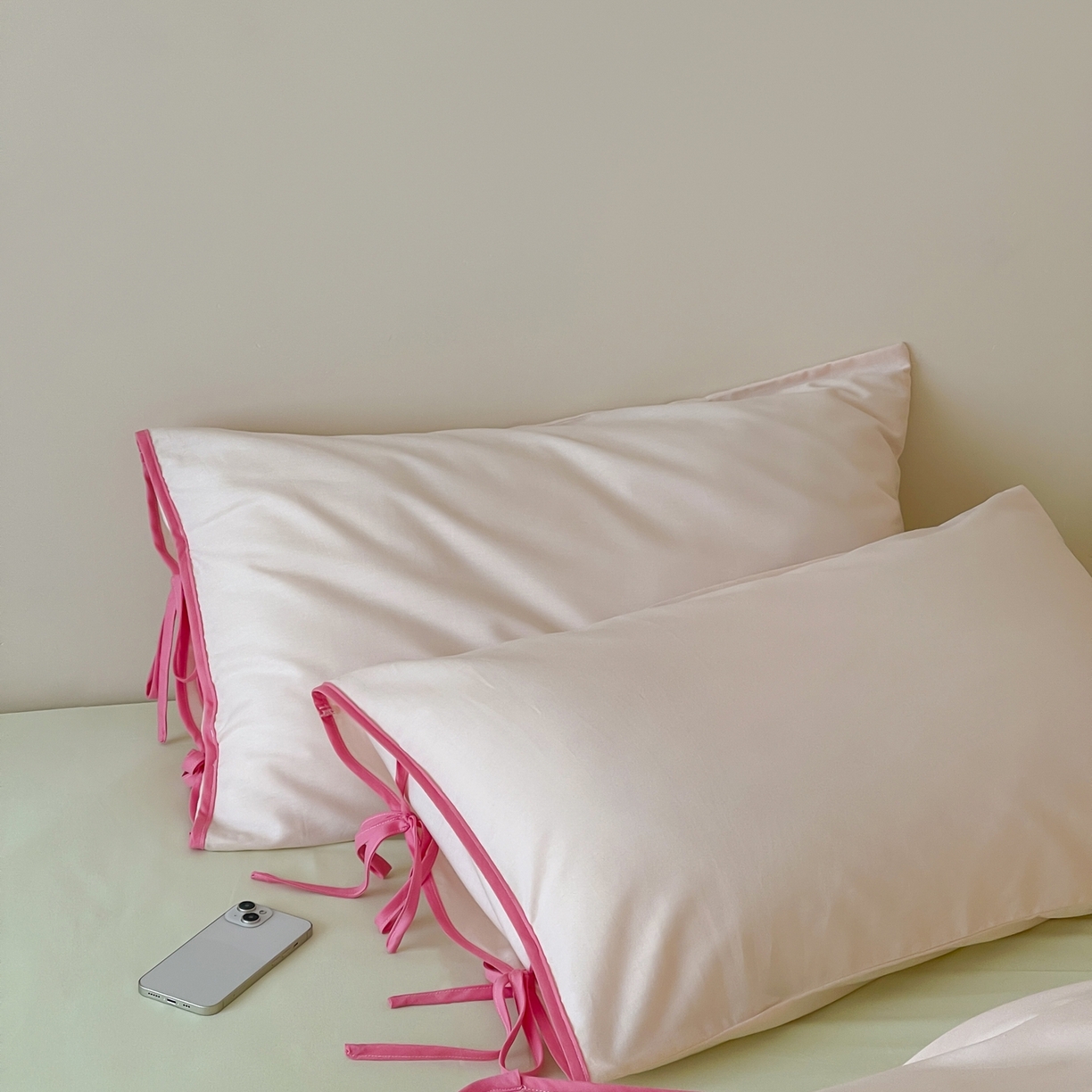 91家纺网 家纺一手货源 找家纺 尺素 2025新款纯色纯棉简约韩式ins风四件套民宿风全棉被套棉床单双人被套加大床单1.8纯色床笠 蔷薇-蜜瓜绿