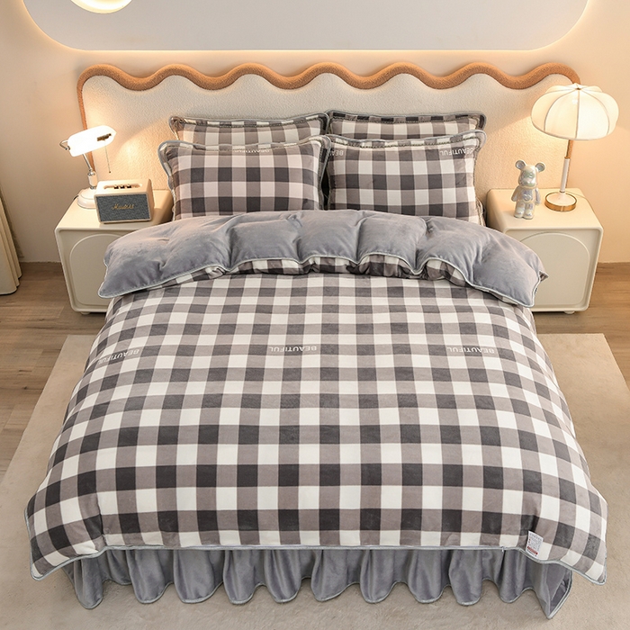 91家纺网 家纺一手货源 找家纺 （总）绒品壹家 2025新款电商直播爆款高克重7斤牛奶绒金貂绒印花床裙款三件套四件套