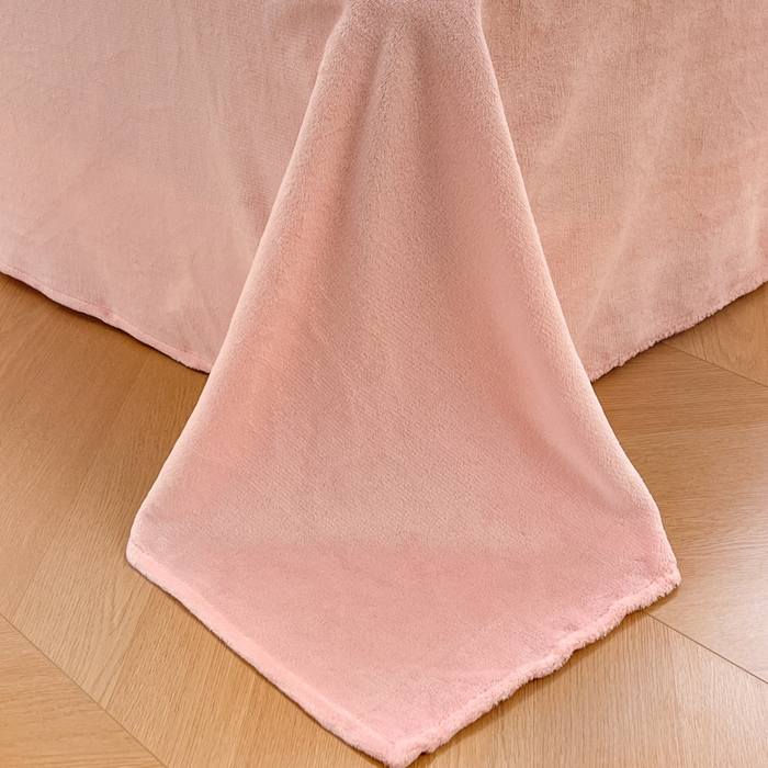 91家纺网 家纺一手货源 找家纺 娜朵家纺 2025新款双面加厚牛奶绒小清新印花四件套 花朵小兔