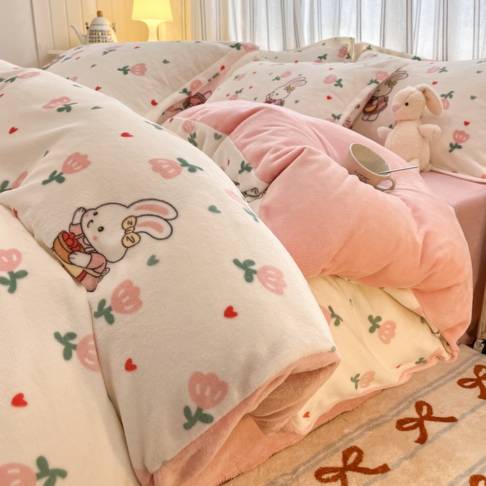 娜朵家纺 2025新款双面加厚牛奶绒小清新印花四件套 花朵小兔