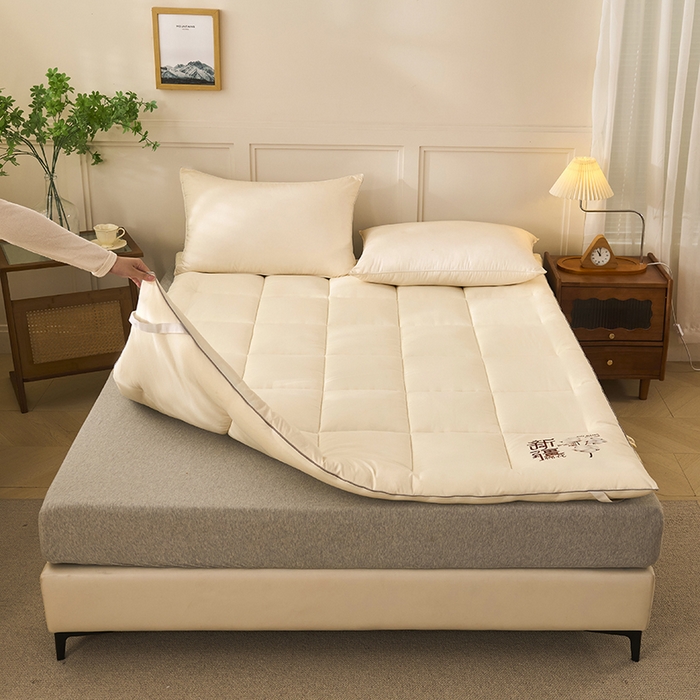 91家纺网 家纺一手货源 找家纺 样样红被业 2025新款A类全棉新疆棉花床垫50%1.5米尺寸 白色